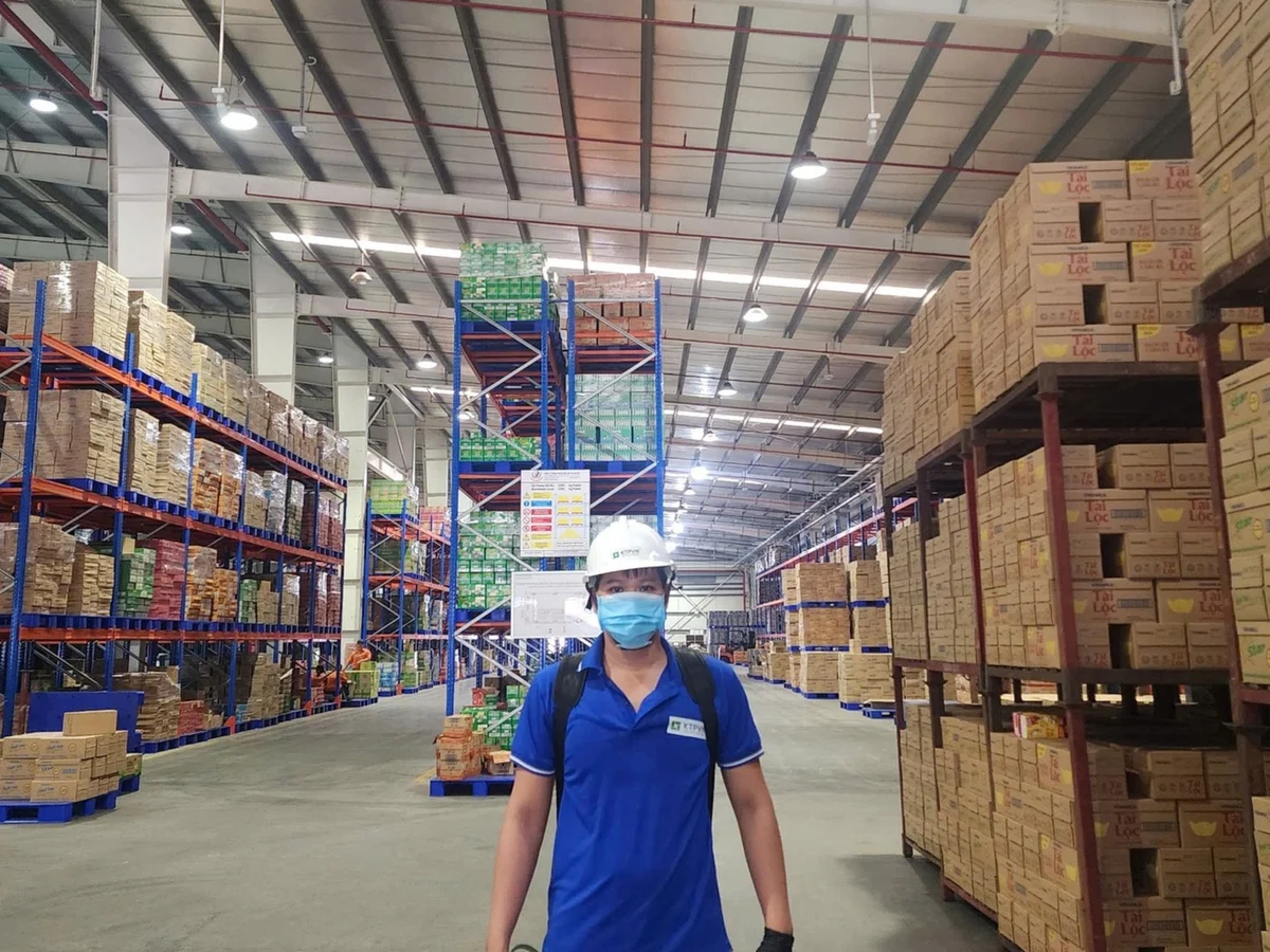 Liên hệ KTPVN nhận tư vấn kiểm soát côn trùng cho doanh nghiệp
